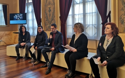 El regidor De la Rosa, les tècniques de Cultura i el responsable de l'Estruch, en roda de premsa/ Ajuntament